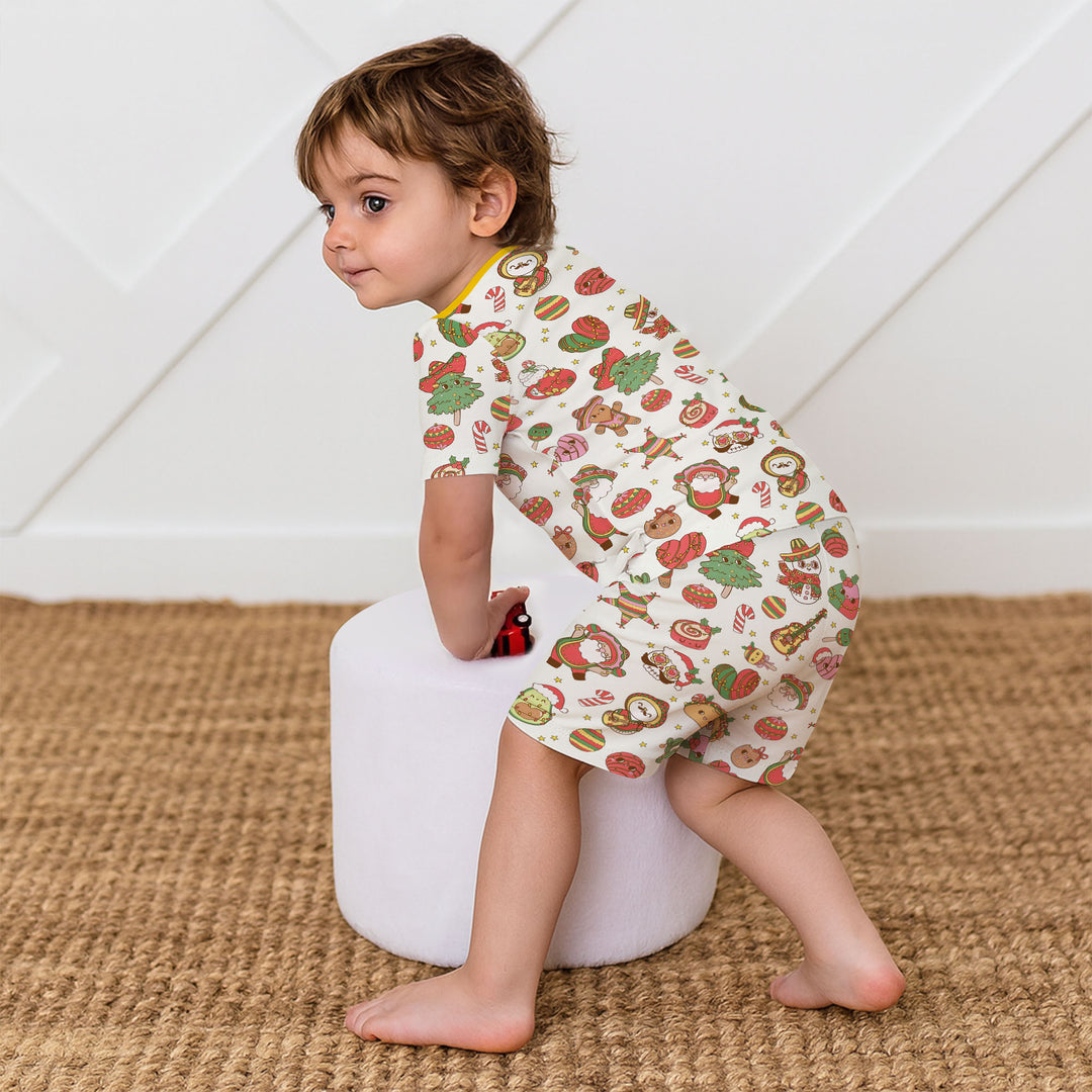 La Fiesta de Navidad Two Piece Short Sleeve Shorts Pajama Set
