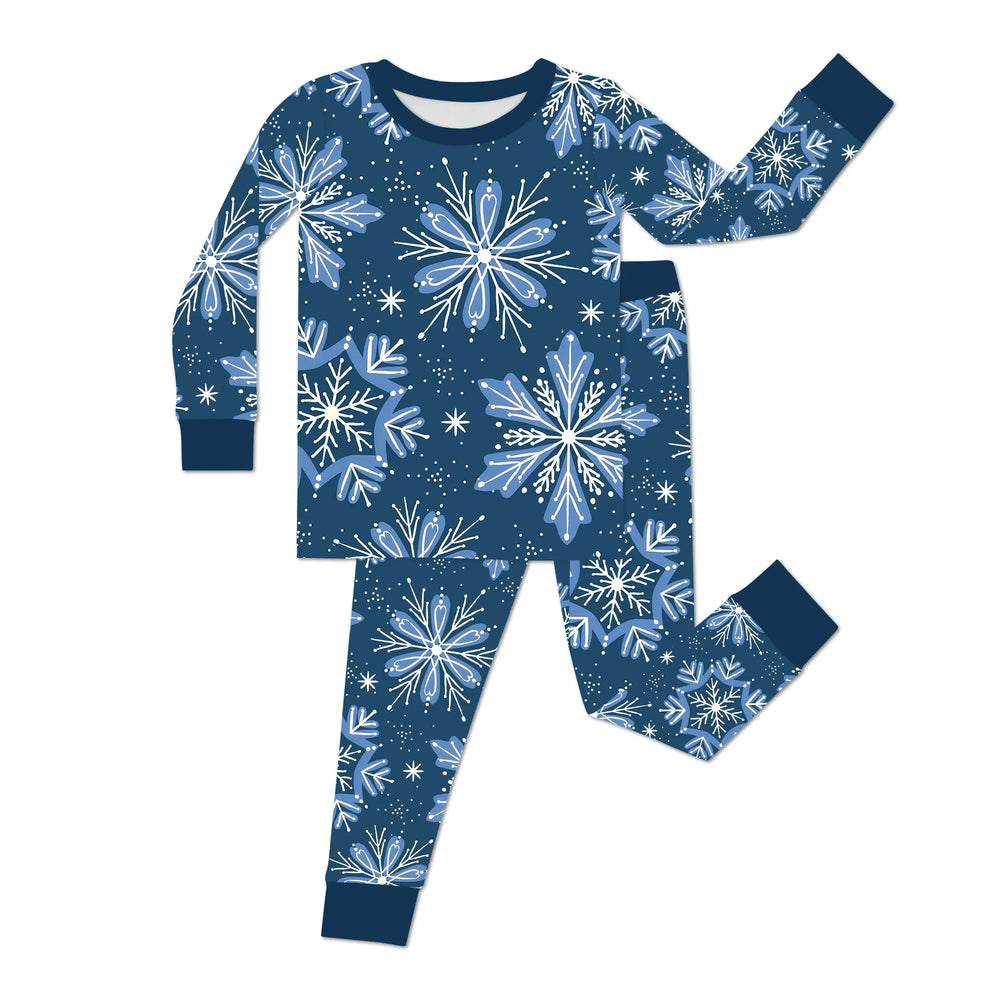 Winter Snowflakes Two Piece Long Sleeve Pajama Set , Winter Snowflakes Two Piece Long Sleeve Pajama Set - 12-18M