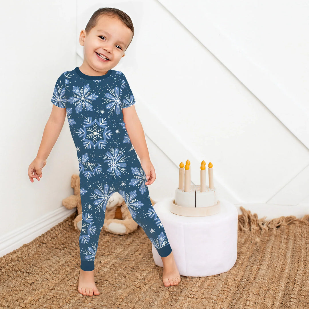 Winter Snowflakes Two Piece Short Sleeve Pajama Set , Winter Snowflakes Two Piece Short Sleeve Pajama Set - 12-18M