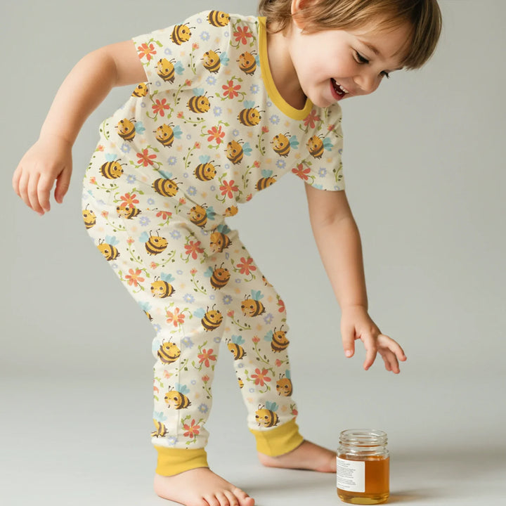Bees And Flowers Two Piece Short Sleeve Pajama Set , Bees And Flowers Two Piece Short Sleeve Pajama Set - 12-18M