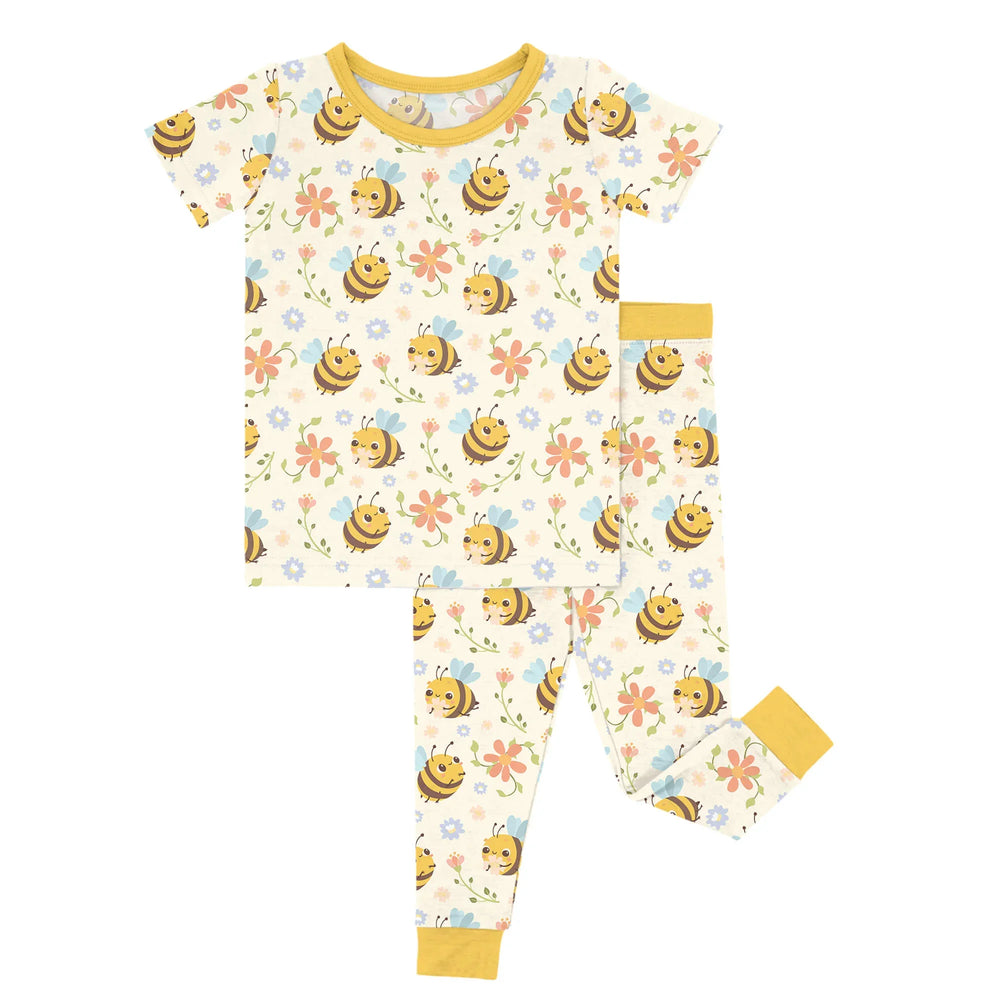 Bees And Flowers Two Piece Short Sleeve Pajama Set , Bees And Flowers Two Piece Short Sleeve Pajama Set - 12-18M