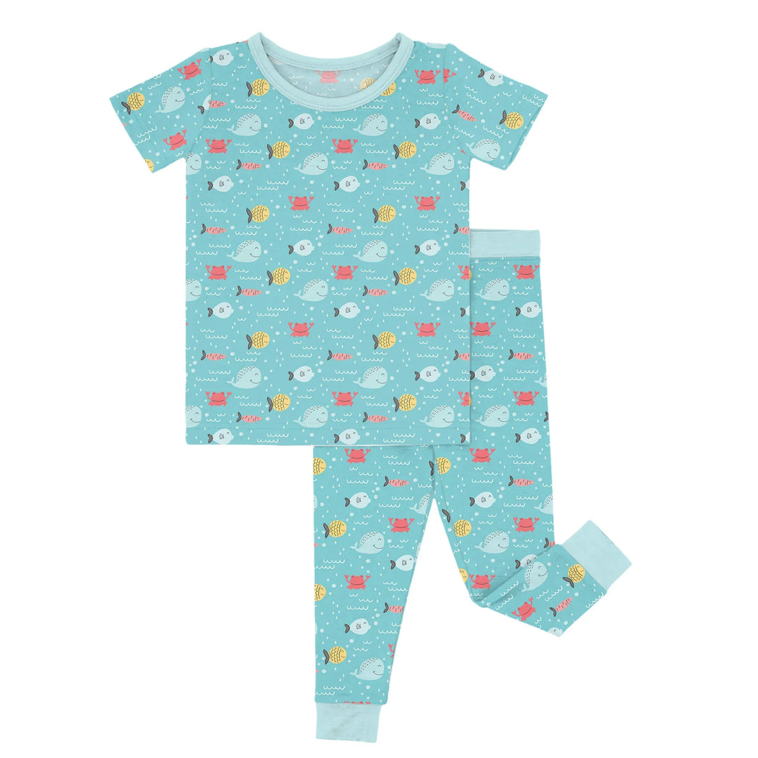 Zweiteiliges Pyjama-Set mit kurzen Ärmeln und Fischen und Krabben