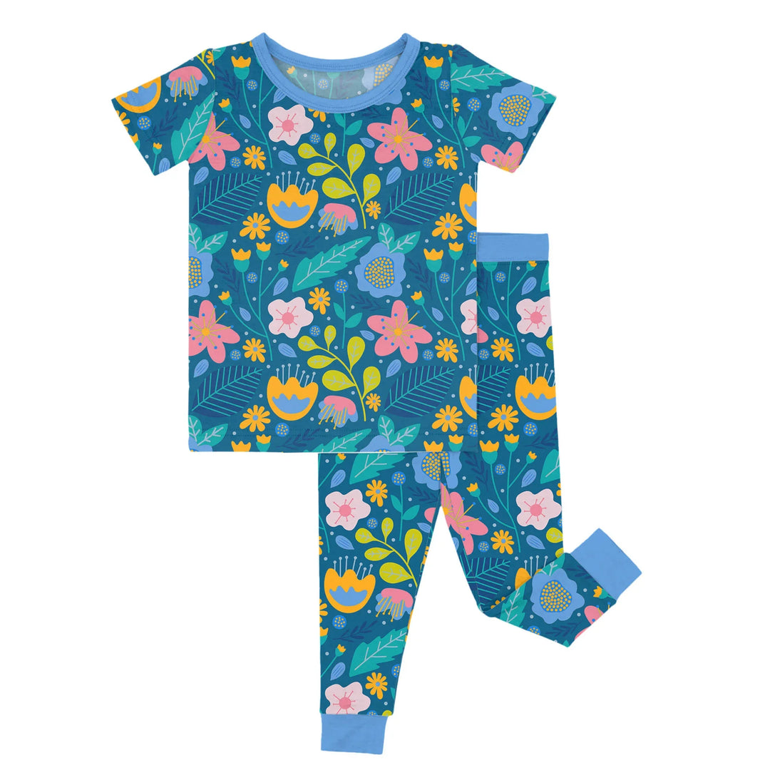 Zweiteiliges Pyjama-Set mit kurzen Ärmeln und Folk-Blumenmuster