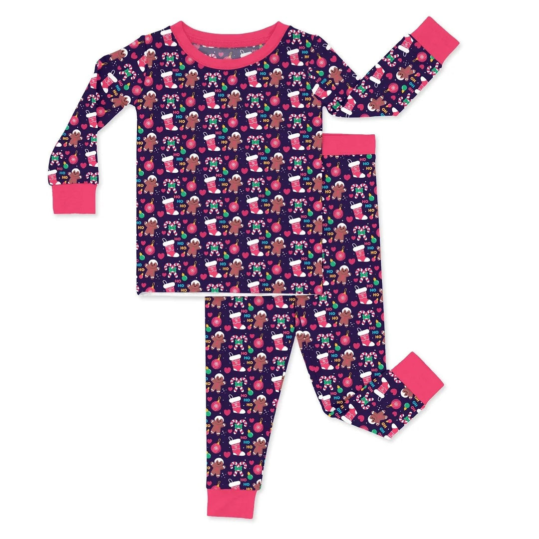 Hohoho Pattern Two Piece Pajama Set - Zumbamboo