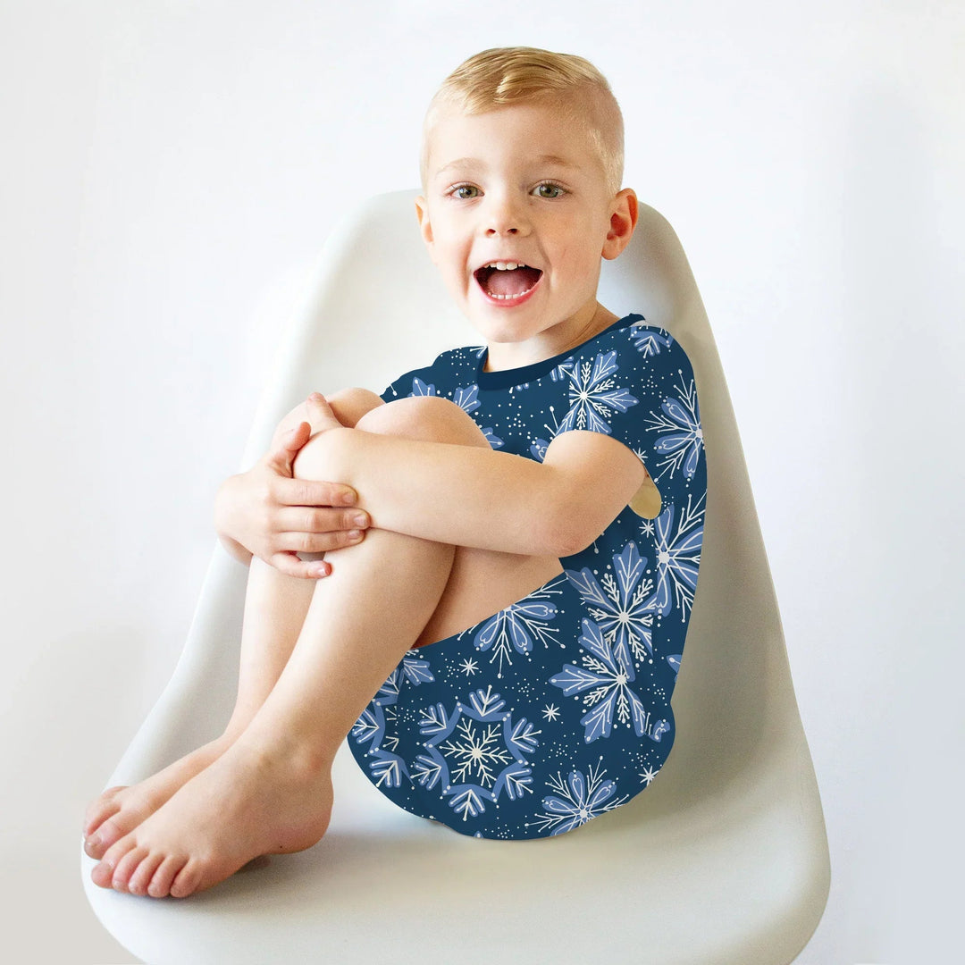 Winter Snowflakes Two Piece Short Sleeve Shorts Pajama Set - Zumbamboo