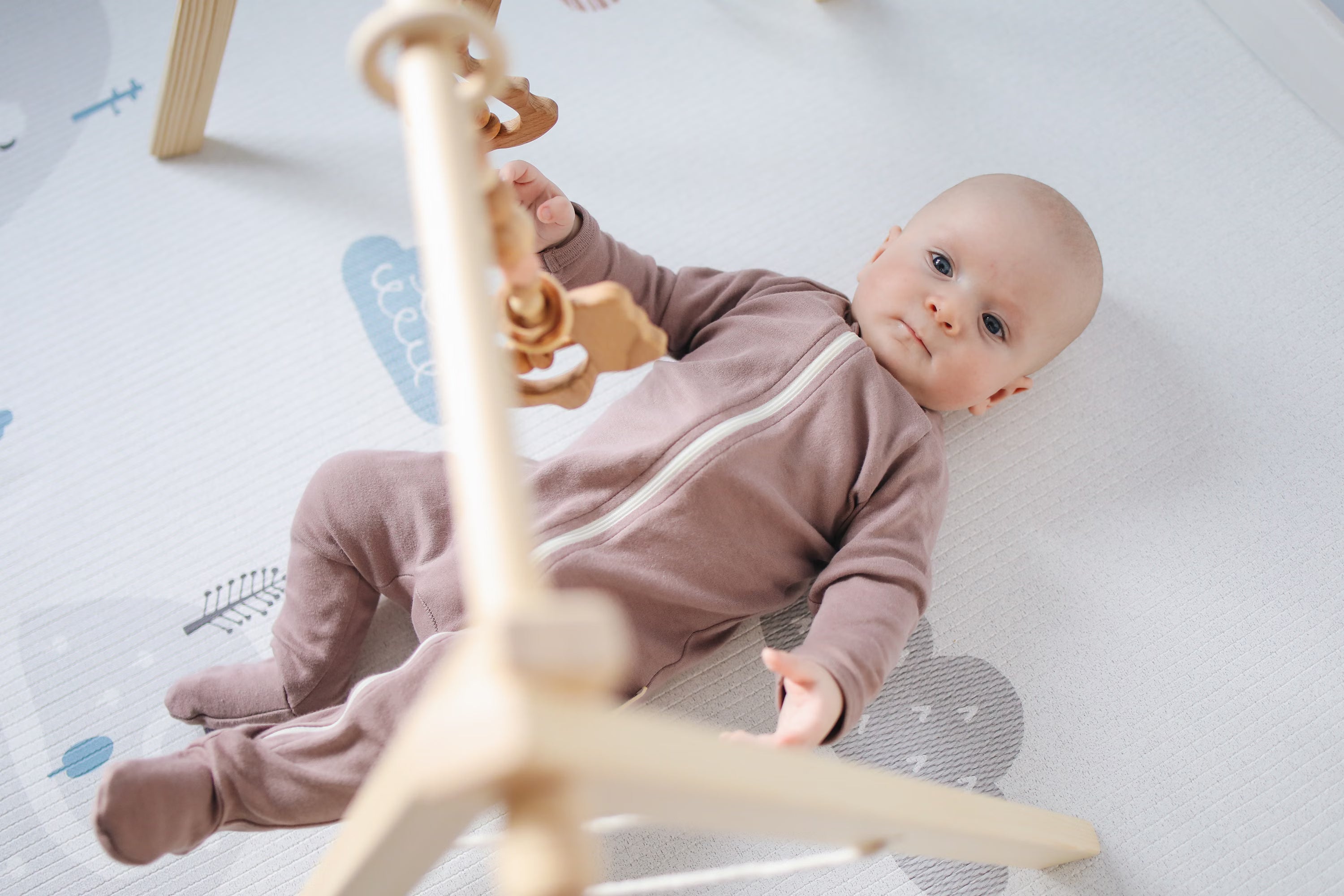 baby wake window activity