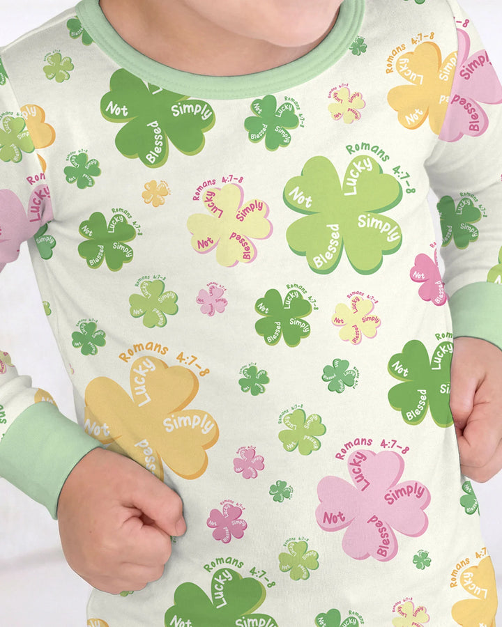 Shamrocks Print St. Patrick's Day Two Piece Long Sleeve Pajama Set