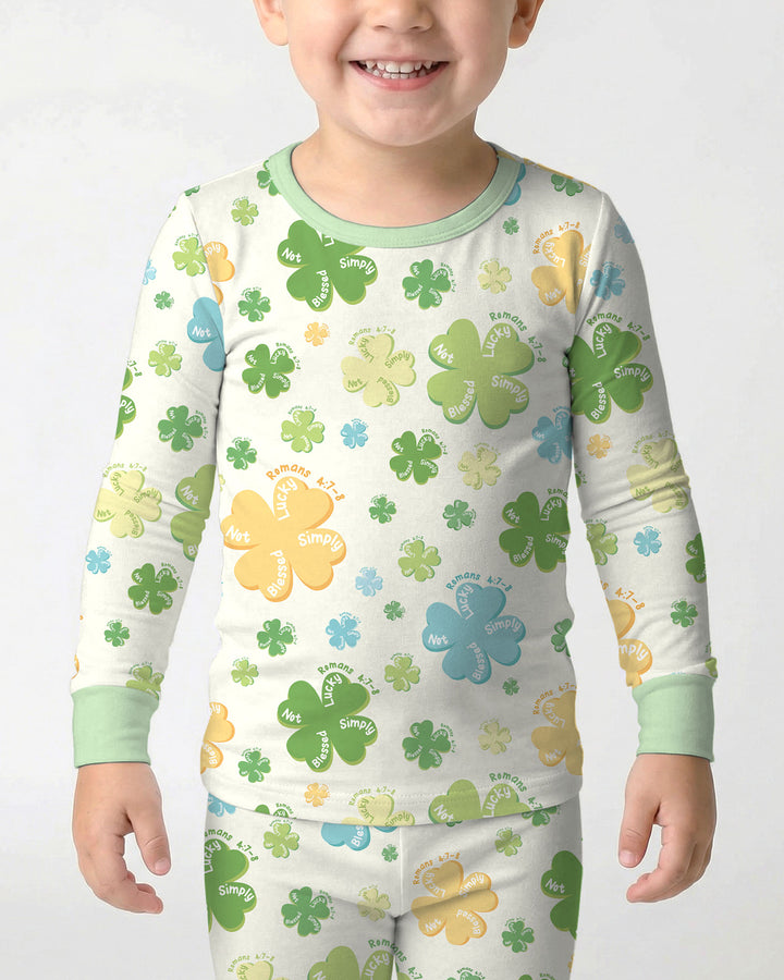 Shamrocks Print St. Patrick's Day Two Piece Long Sleeve Pajama Set