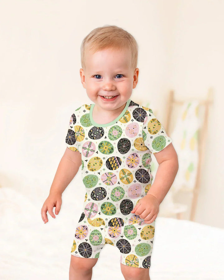 Template Zweiteiliges Pyjama-Set mit kurzen Ärmeln und Shorts