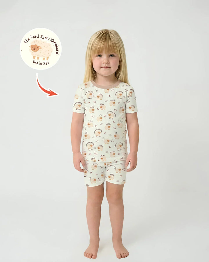 Template Zweiteiliges Pyjama-Set mit kurzen Ärmeln und Shorts