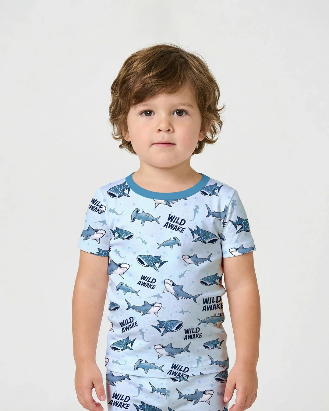 Template Zweiteiliges Pyjama-Set mit kurzen Ärmeln und Shorts