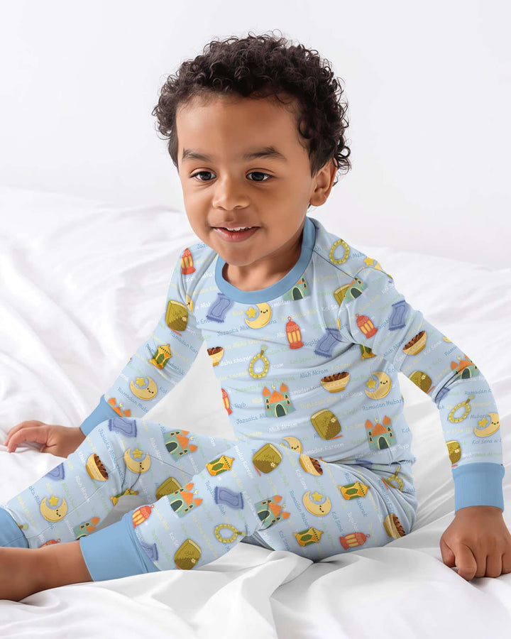 Zweiteiliges Langarm-Pyjama-Set mit Sommerfrüchten