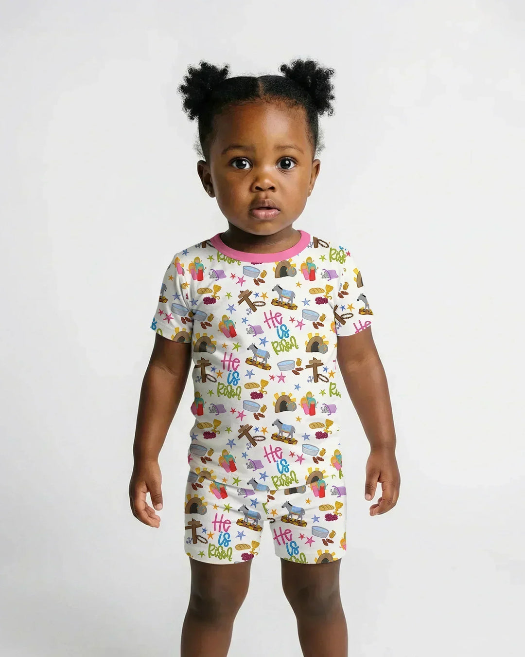 Template Zweiteiliges Pyjama-Set mit kurzen Ärmeln und Shorts
