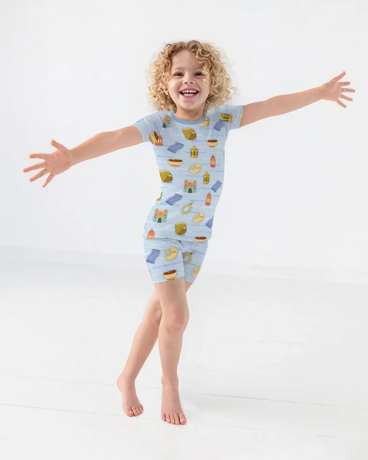 Template Zweiteiliges Pyjama-Set mit kurzen Ärmeln und Shorts