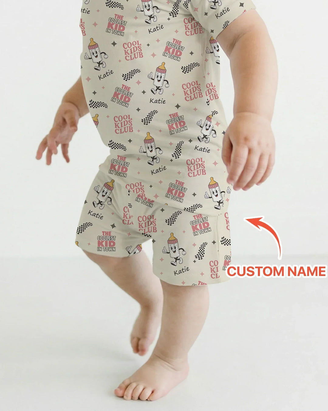 Zweiteiliges Pyjama-Set mit kurzen Ärmeln und Shorts im Sommer-Design