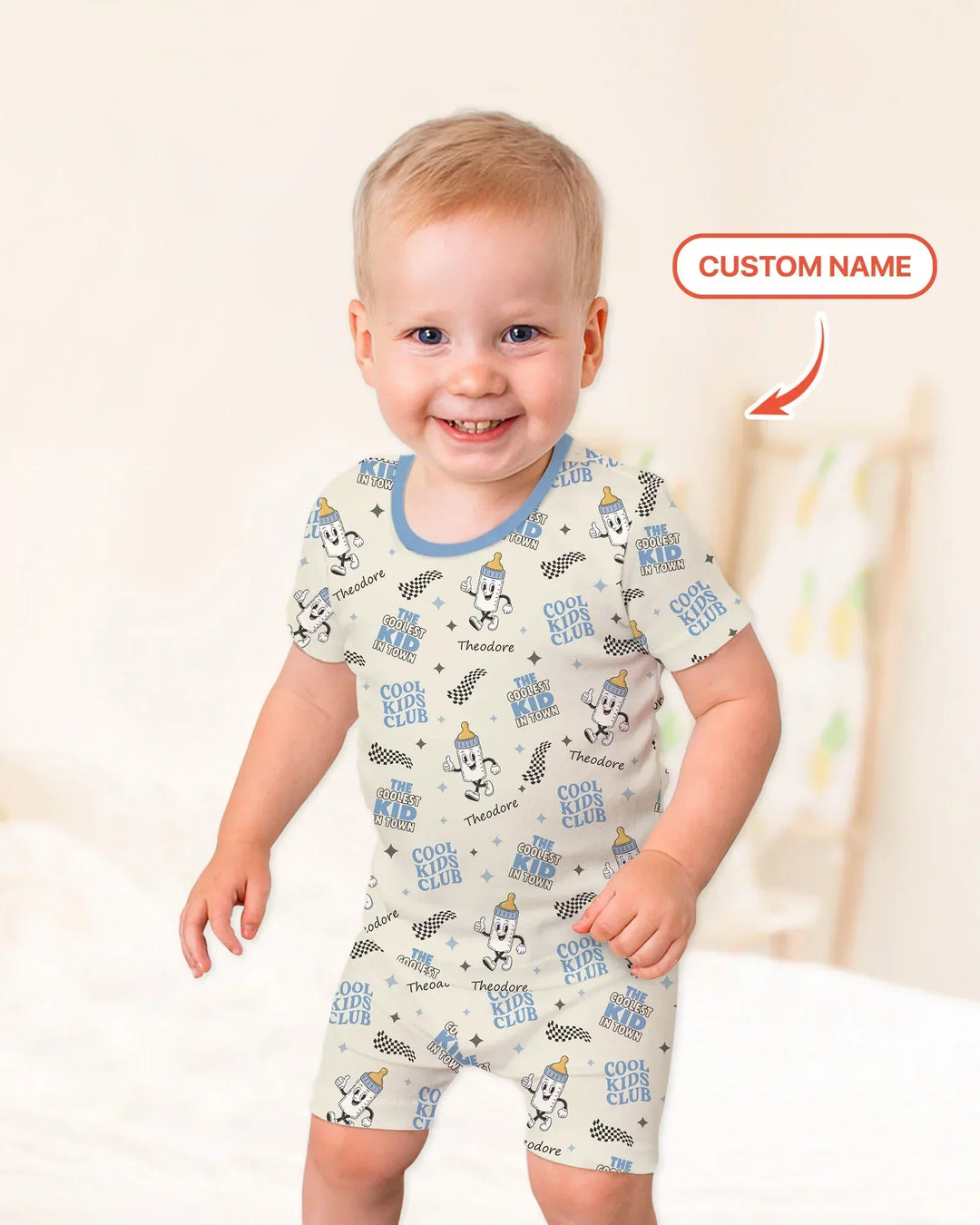 Zweiteiliges Pyjama-Set mit kurzen Ärmeln und Shorts im Sommer-Design