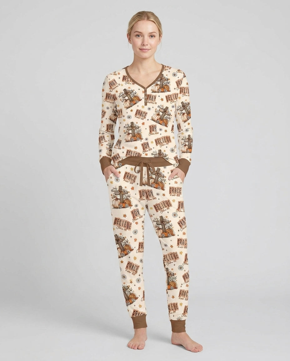 Plantilla de conjunto de pijama de mujer de bambú