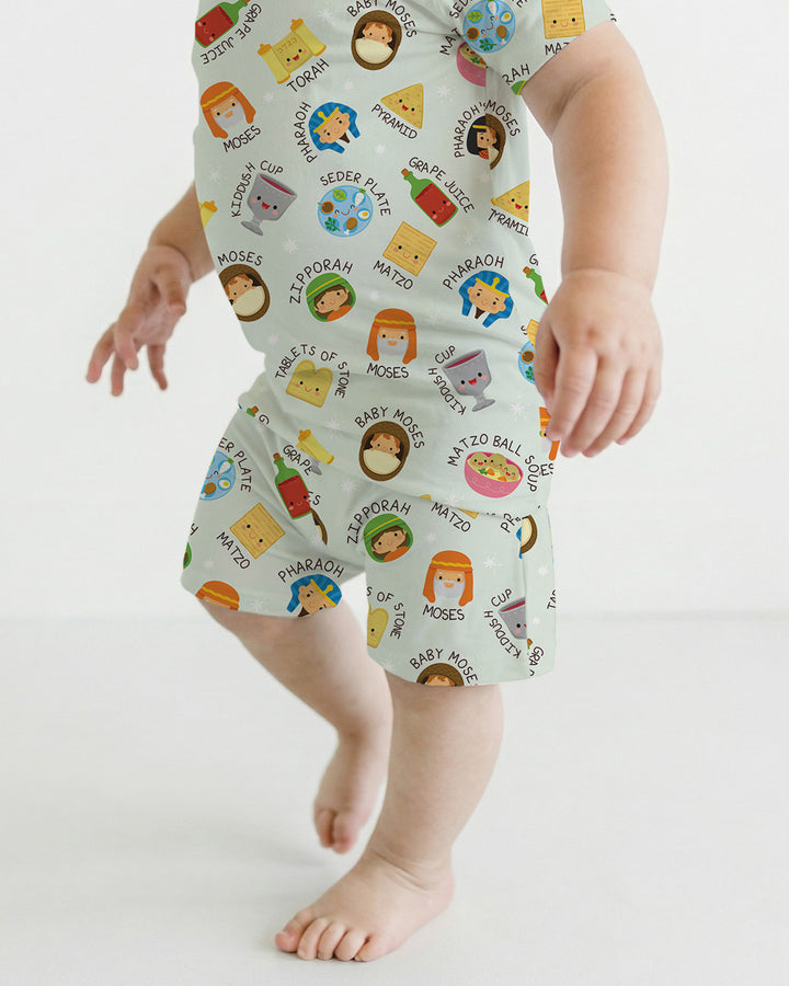 Template Zweiteiliges Pyjama-Set mit kurzen Ärmeln und Shorts