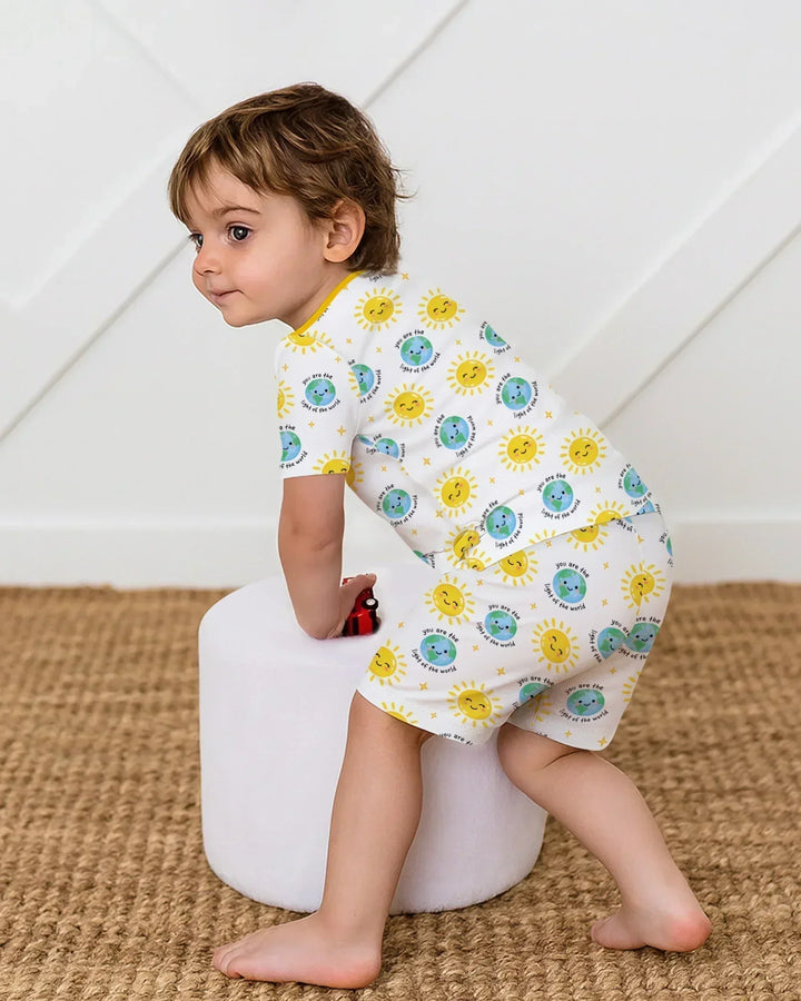 Mateo 5:14 Pijama de dos piezas de manga corta con pantalón corto y estampado "Luz del Mundo"