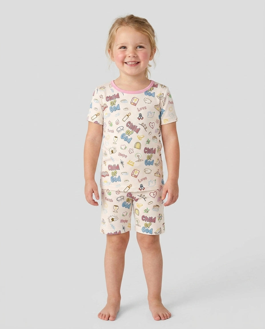Template Zweiteiliges Pyjama-Set mit kurzen Ärmeln und Shorts