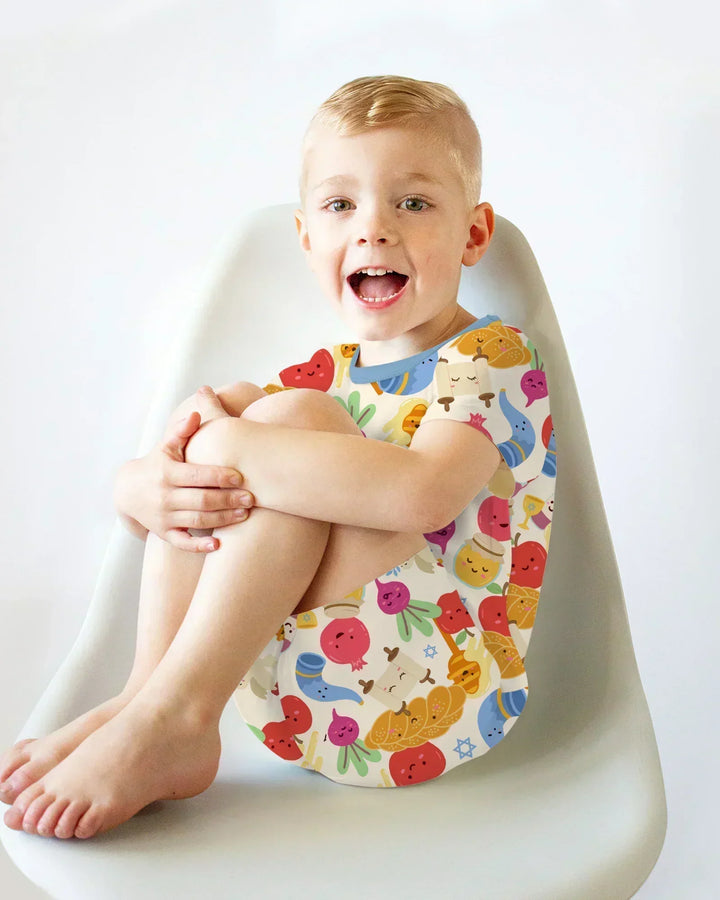Template Zweiteiliges Pyjama-Set mit kurzen Ärmeln und Shorts