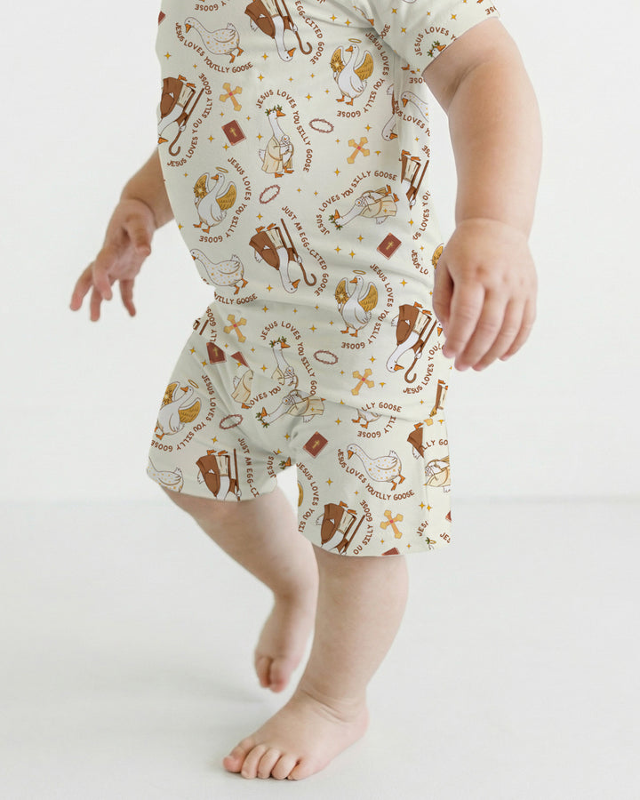 Template Zweiteiliges Pyjama-Set mit kurzen Ärmeln und Shorts