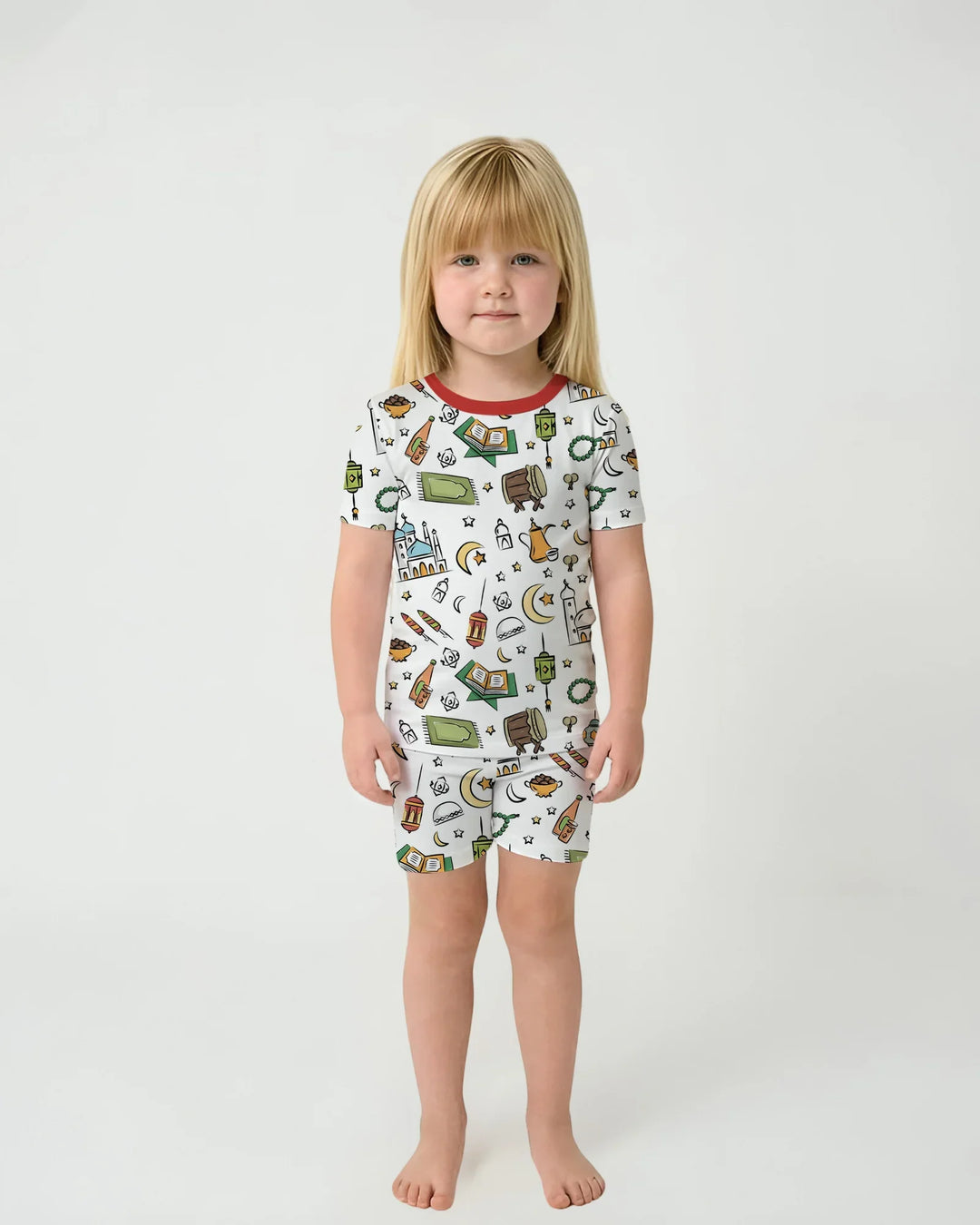 Template Zweiteiliges Pyjama-Set mit kurzen Ärmeln und Shorts