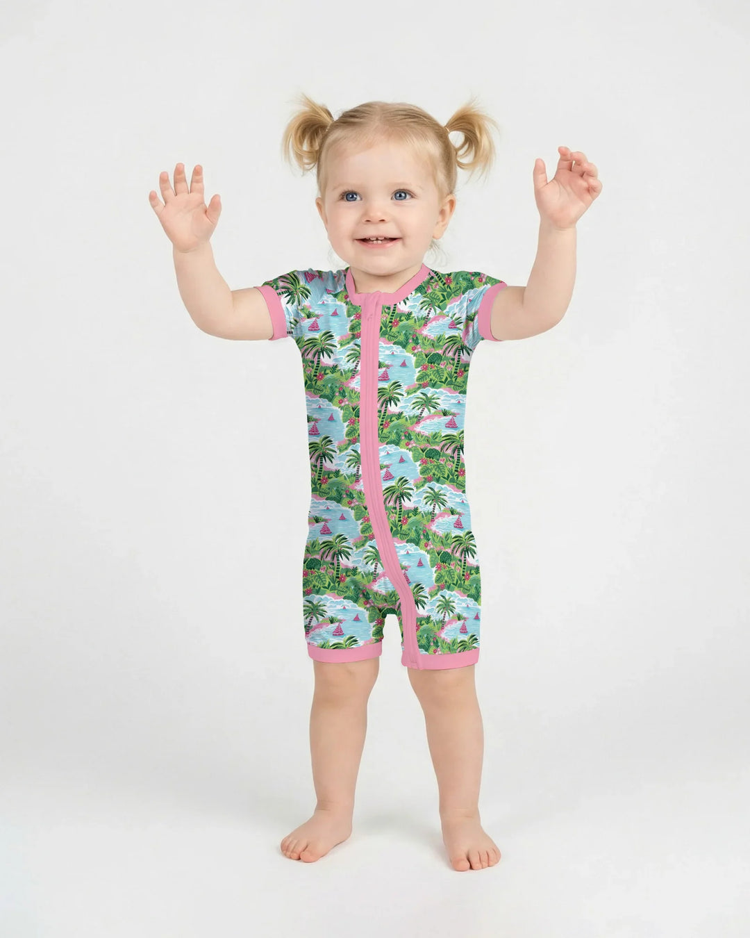 Preppy Coast Beach Club Bamboo Shorty Zippy