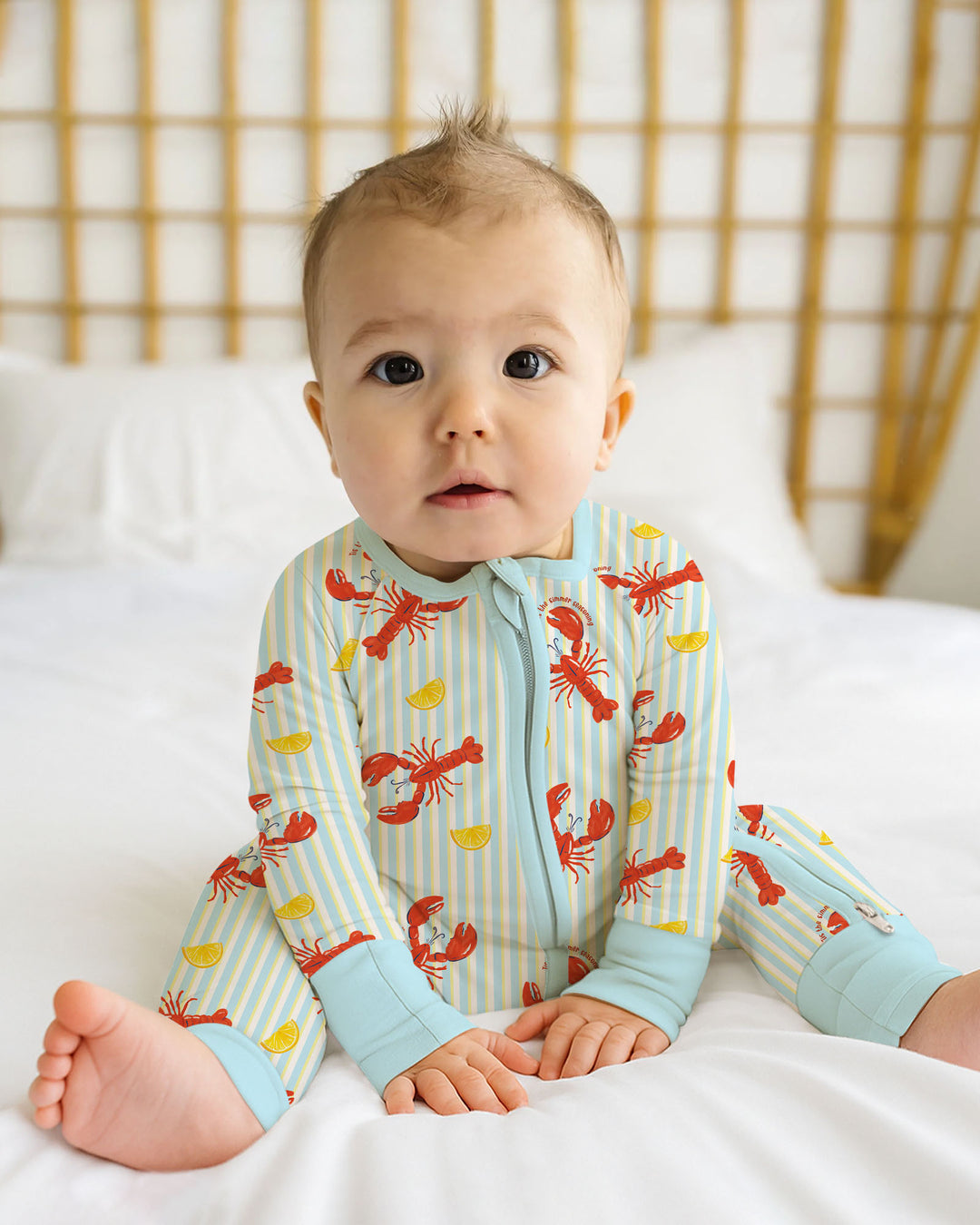 Crawfish Pinch Bamboo Convertible Zippy