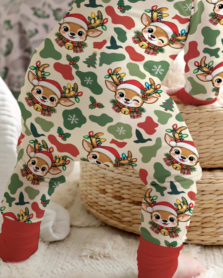 Christmas Deer Hunting Camo Bamboo Convertible Zippy