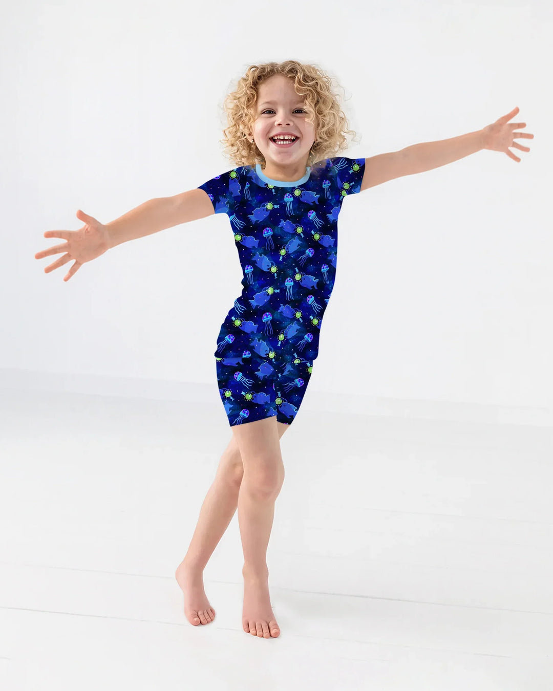 Happy Glow Fish Bamboo Two Piece Short Sleeve Shorts Pajama Set