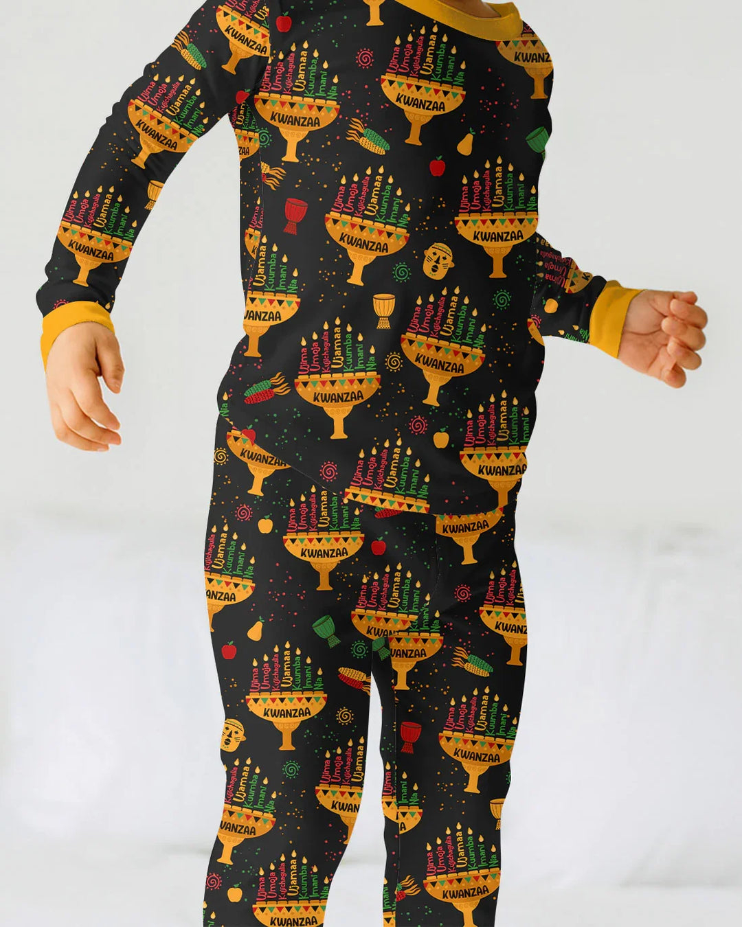 Zweiteiliges Langarm-Pyjama-Set mit Sommerfrüchten