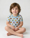 Template Zweiteiliges Pyjama-Set mit kurzen Ärmeln und Shorts