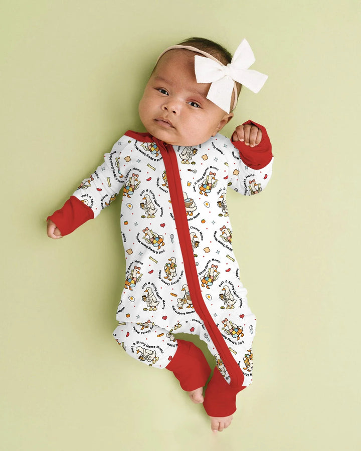 Una mamá de quesos de hebra en la era Mommy & Me - Traje zippy convertible de bambú
