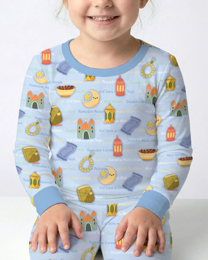 Zweiteiliges Langarm-Pyjama-Set mit Sommerfrüchten