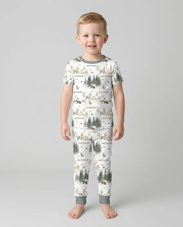 Conjunto de pijama de dos piezas de manga corta con nombre personalizado, bosque, oso, ciervo y bambú