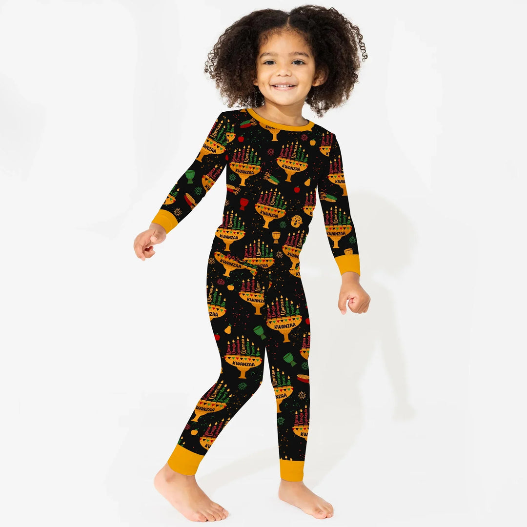 Zweiteiliges Langarm-Pyjama-Set mit Sommerfrüchten