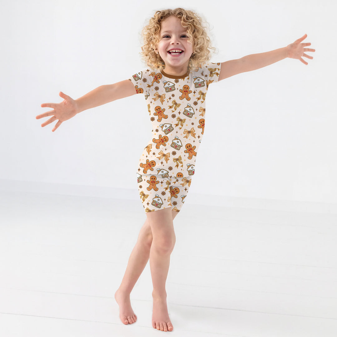 Brushstroke Gingerbread Two Piece Short Sleeve Shorts Pajama Set