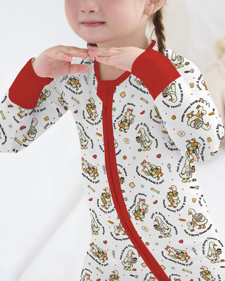 Una mamá de quesos de hebra en la era Mommy & Me - Traje zippy convertible de bambú