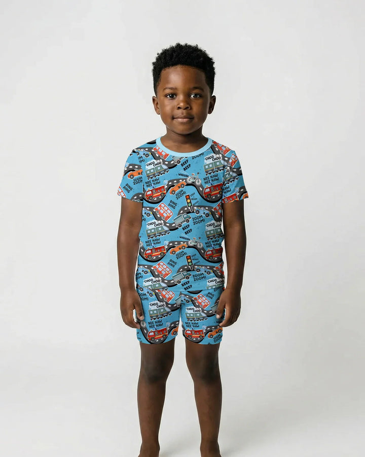Template Zweiteiliges Pyjama-Set mit kurzen Ärmeln und Shorts