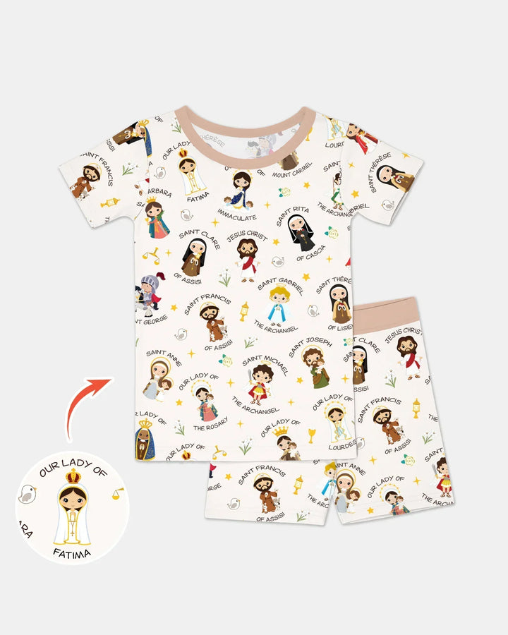 Template Zweiteiliges Pyjama-Set mit kurzen Ärmeln und Shorts