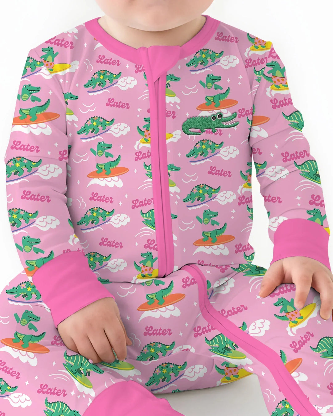 Zippy convertible de bambú con caimán bordado para verano
