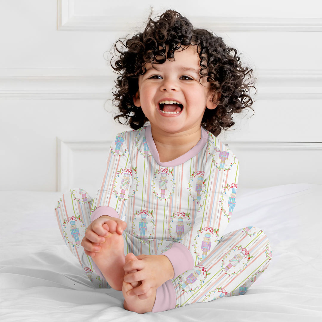 Zweiteiliges Langarm-Pyjama-Set mit Sommerfrüchten