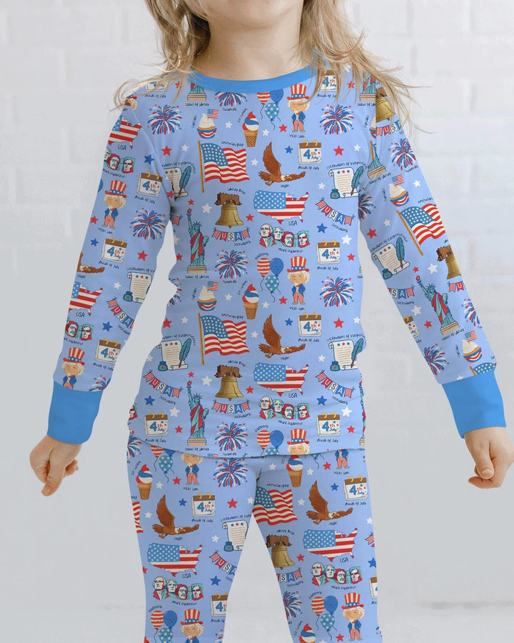 Zweiteiliges Langarm-Pyjama-Set mit Sommerfrüchten