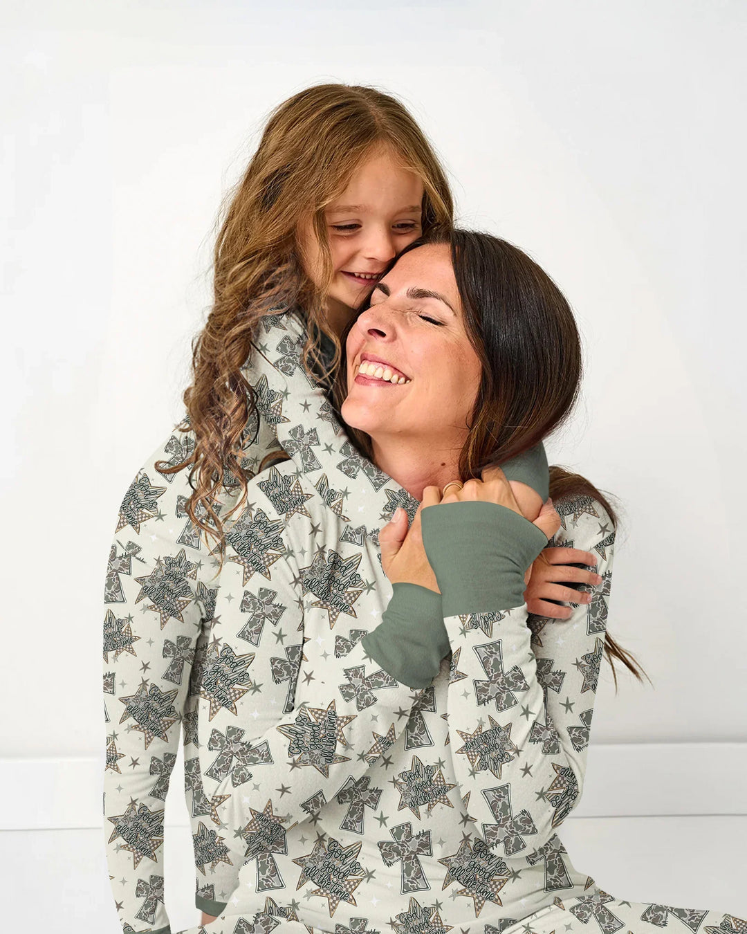 Plantilla de conjunto de pijama de mujer de bambú