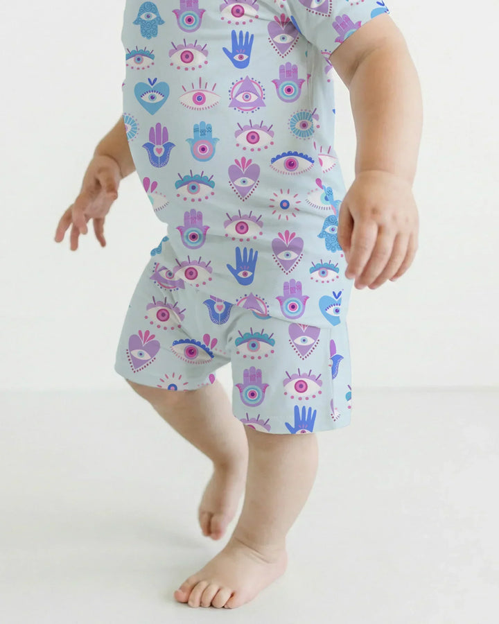 Template Zweiteiliges Pyjama-Set mit kurzen Ärmeln und Shorts