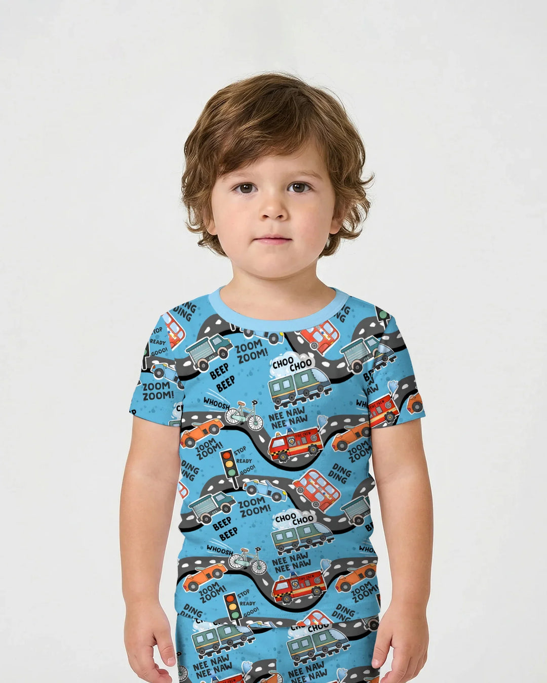 Template Zweiteiliges Pyjama-Set mit kurzen Ärmeln und Shorts