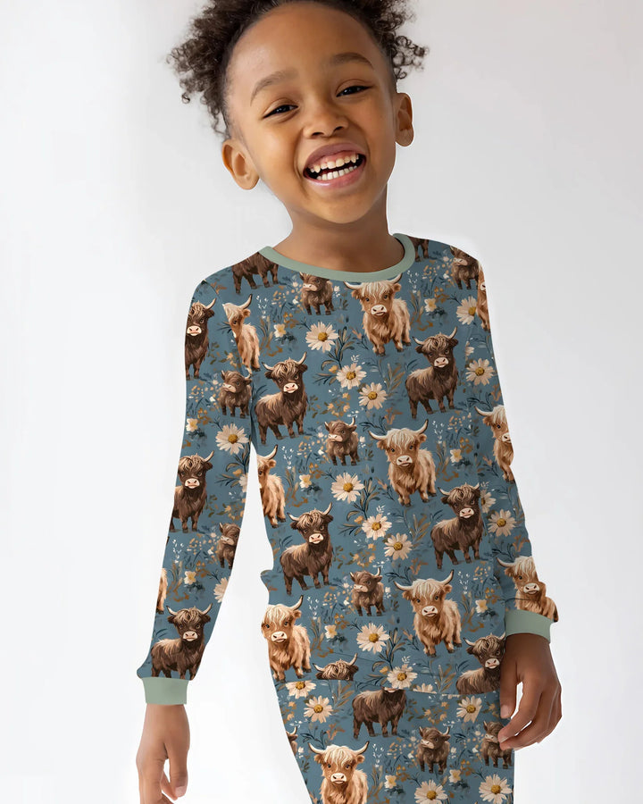Zweiteiliges Langarm-Pyjama-Set mit Sommerfrüchten