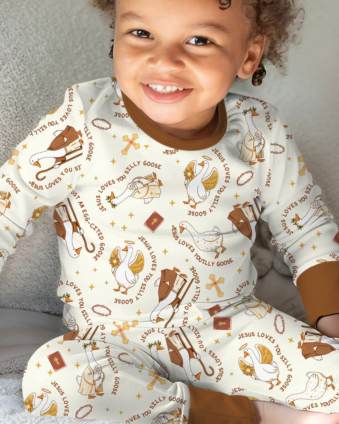 Zweiteiliges Langarm-Pyjama-Set mit Sommerfrüchten