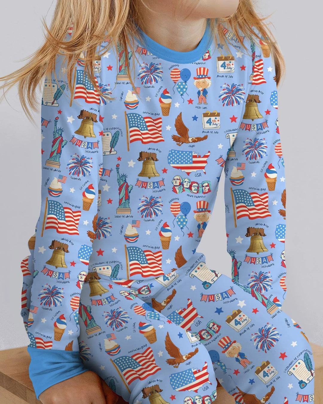 Zweiteiliges Langarm-Pyjama-Set mit Sommerfrüchten